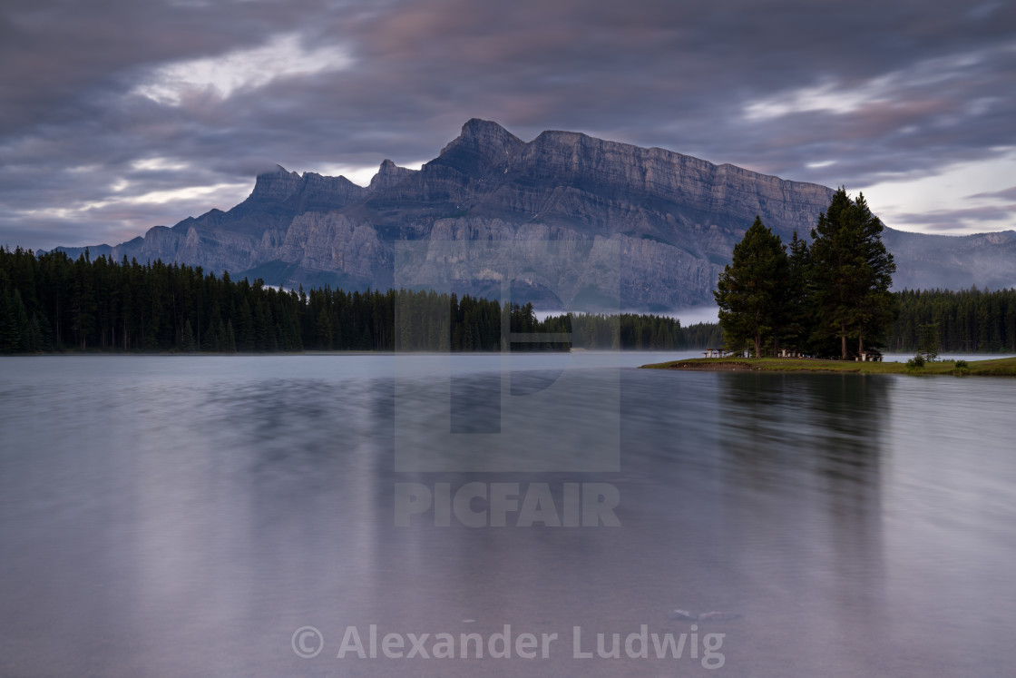 "Mount Rundle and Two Jack Lake with early morning mood, Banff National Park,..." stock image