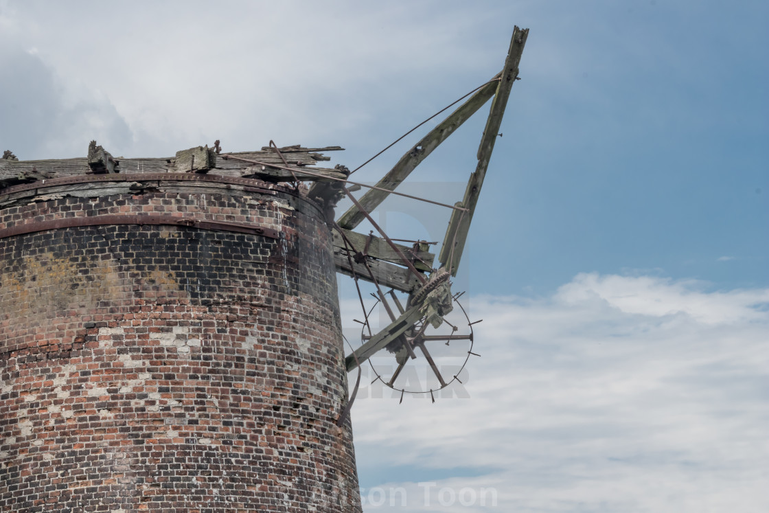 "Brograve level drainage mill, Norfolk" by Alison Toon - £12.40 "Brograve level drainage mill, Norfolk" stock image