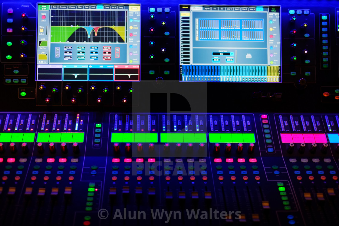 Allen Heath Dlive Digital Audio Mixing Console S7000 License Download Or Print For 43 40 Photos Picfair