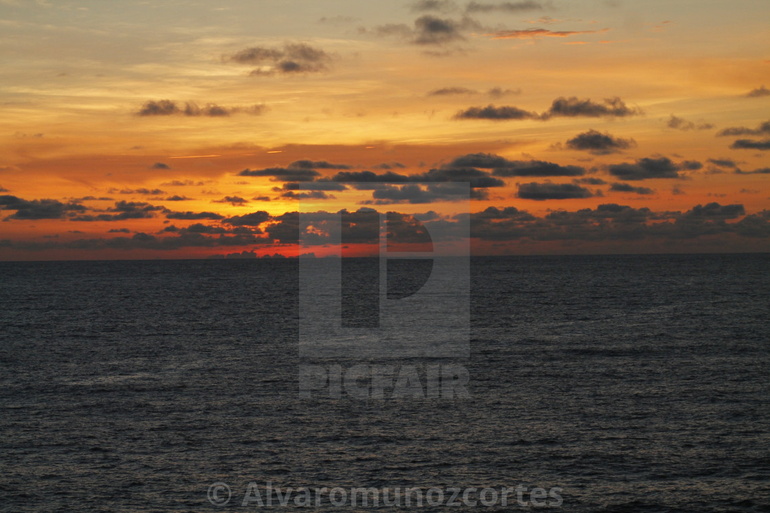 Arreboles En El Atardecer Del Pacifico License Download Or Print For 12 40 Photos Picfair