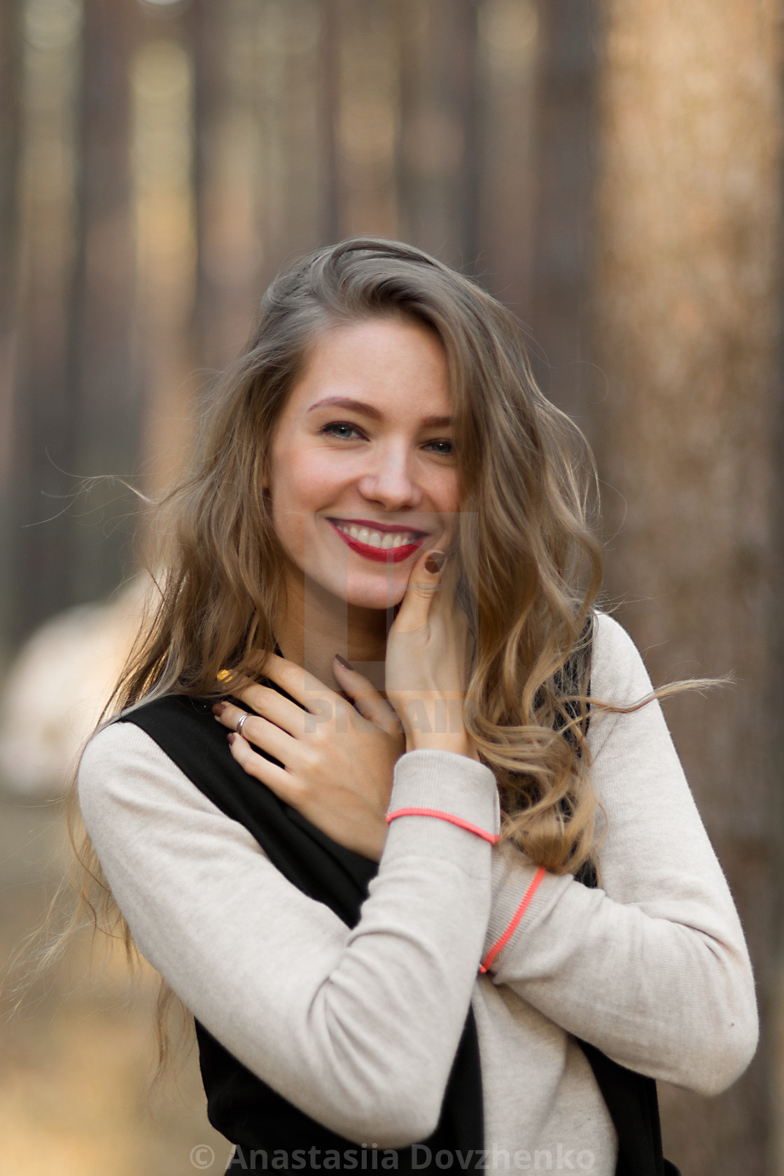 The Happiest Attractive Girl With Perfect Nice Healthy White Smile And Red Lips Long Hair Laugh At Something Beautiful Attractive Healthy White Perfect And Cute Smile The Best Smile Happy Smile Smiling Girl Smiling People License Download Or Print