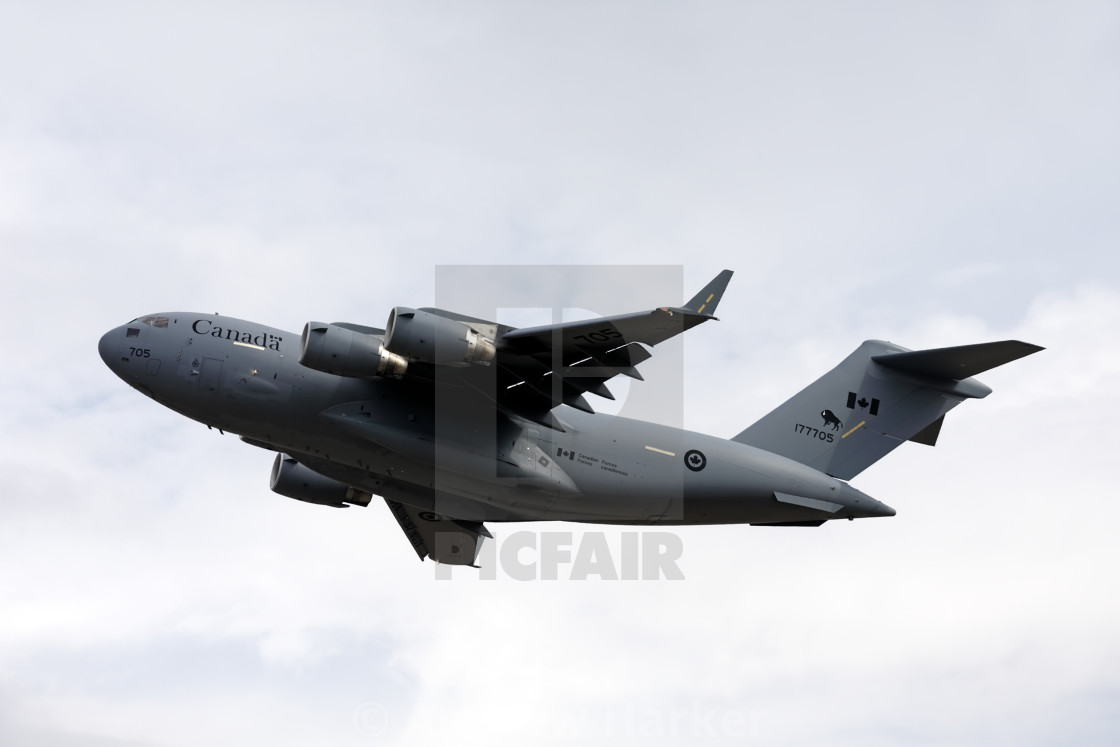"Royal Canadian Air Force Boeing CC-177 Globemaster III Serial No" by Andrew Harker - $15.16 "Royal Canadian Air Force Boeing CC-177 Globemaster III Serial No" stock image