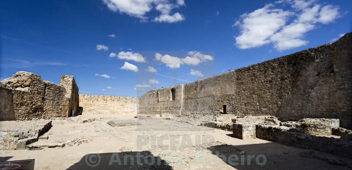 Torres Vedras Castle License Download Or Print For 6 20 Photos Picfair