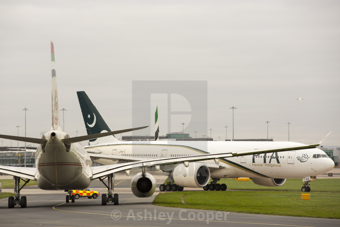 Airplane Taxiing