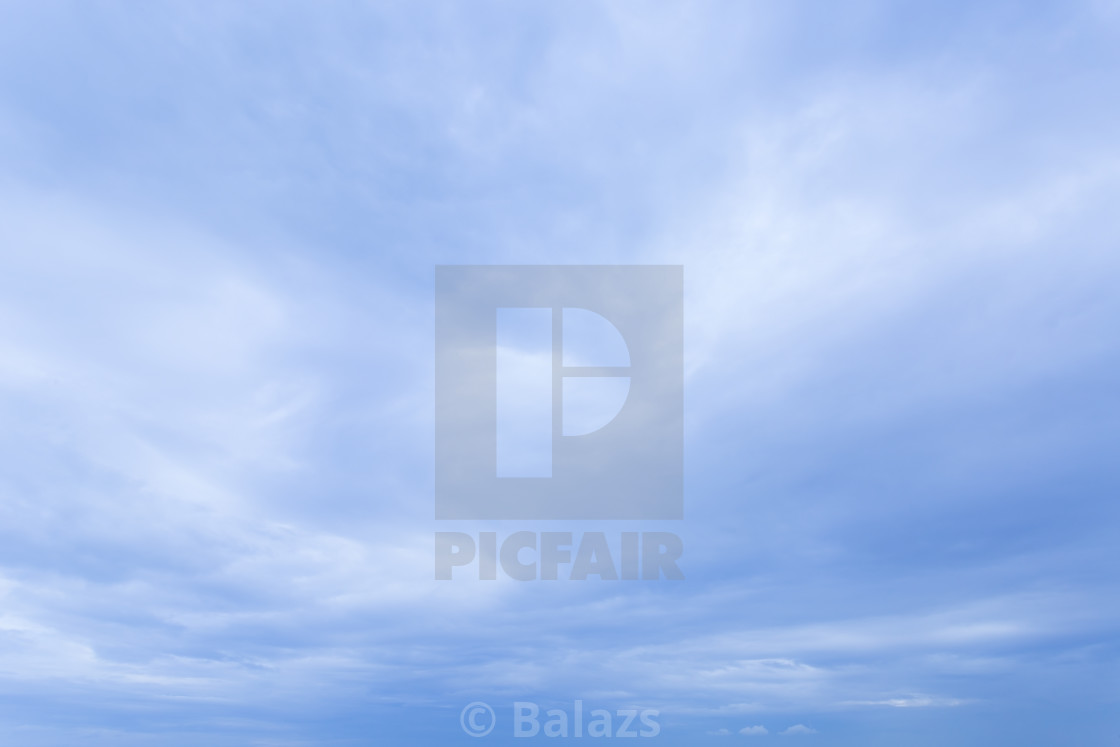 Wide Angle View Of Smooth Early Evening Sky License Download Or Print For 6 94 Photos Picfair