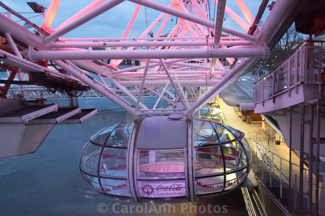 "London Eye: coming in to land" stock image