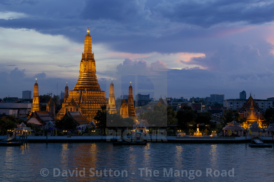 "Wat Arun, Bangkok" stock image