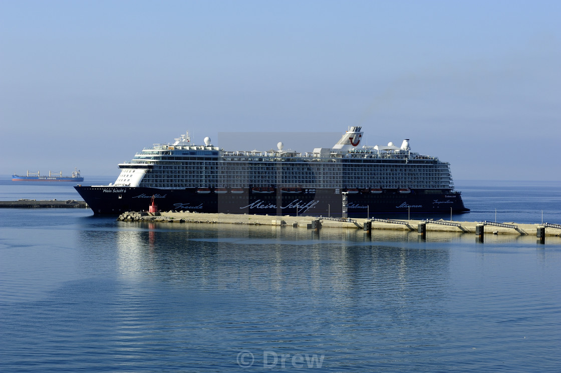 Mein Schiff 6 In Salerno License Download Or Print For
