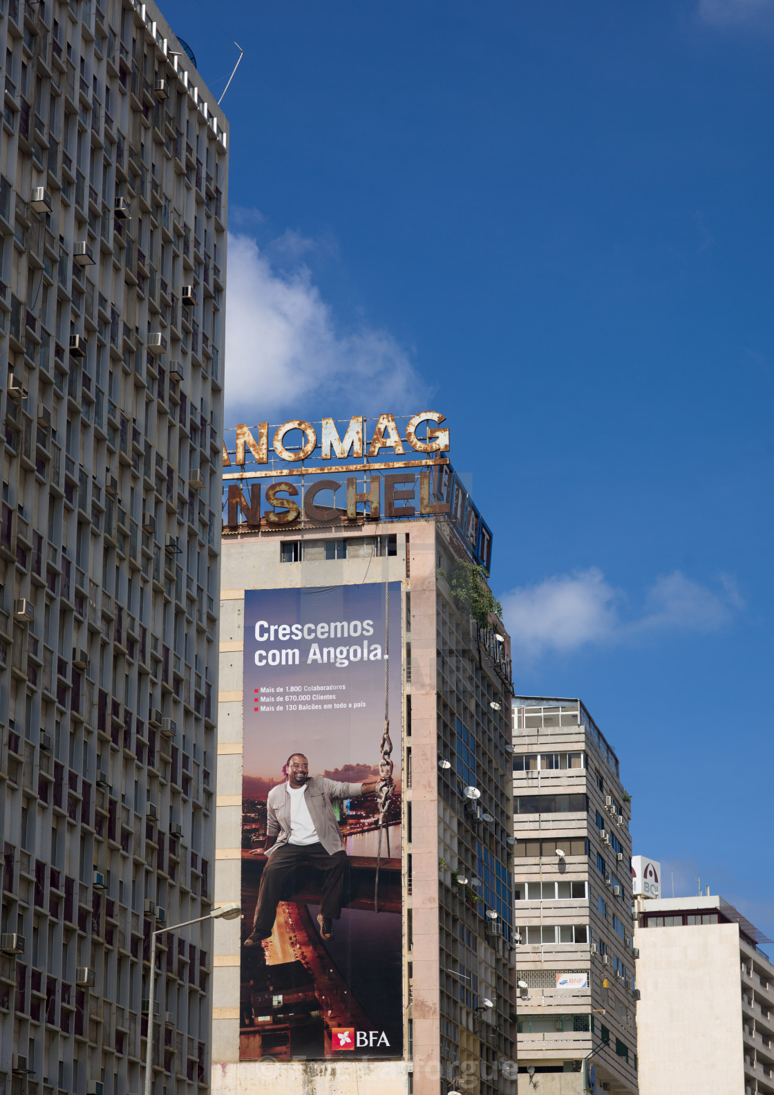 Huge Hoarding On A Housing Building Facade In Luanda Angola License Download Or Print For 57 70 Photos Picfair