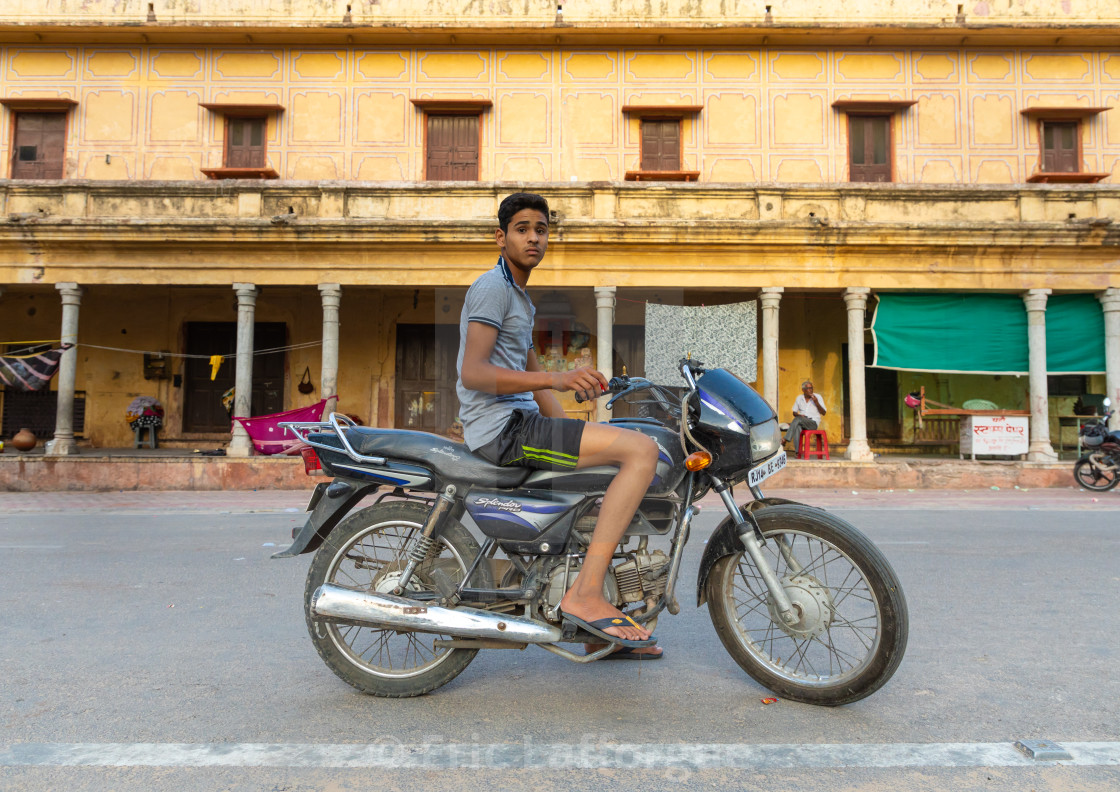 motorbike for teenager boy