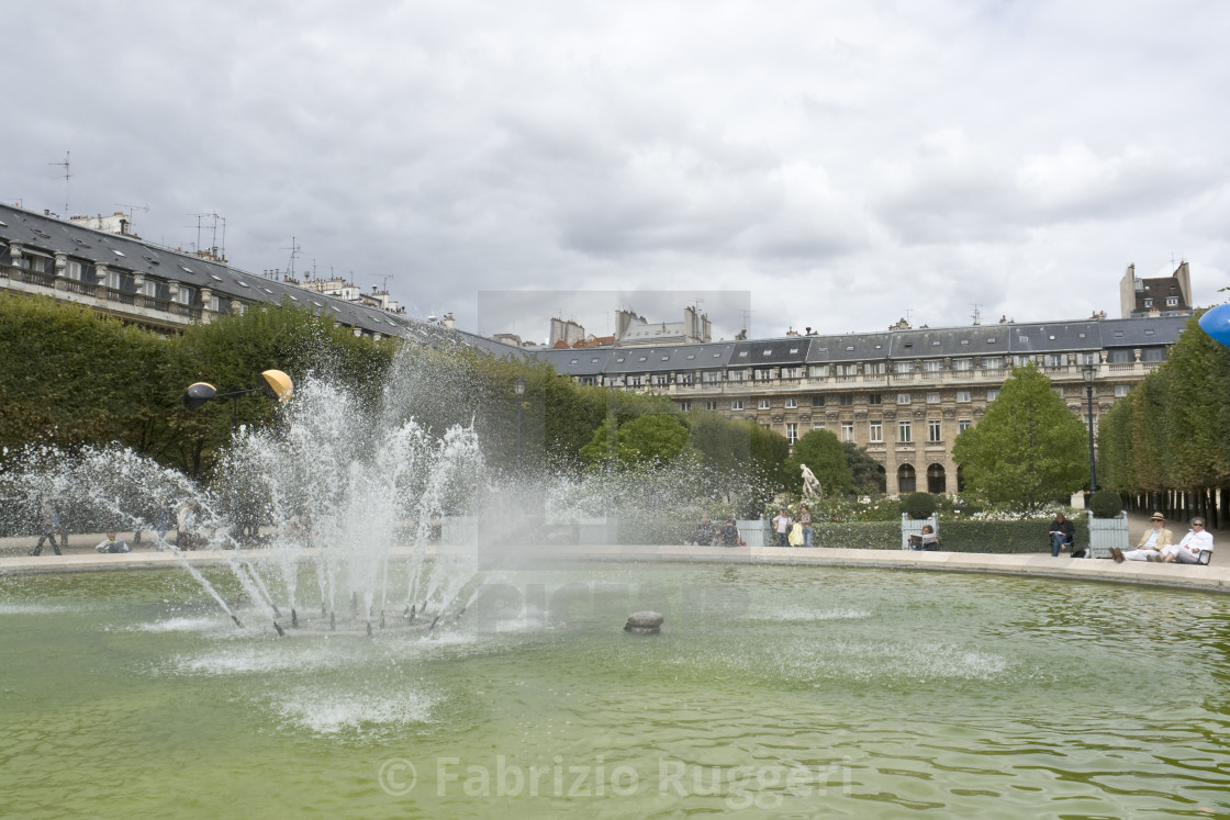 Fountain Jardins Du Palais Royal Paris France License Download Or Print For 62 00 Photos Picfair