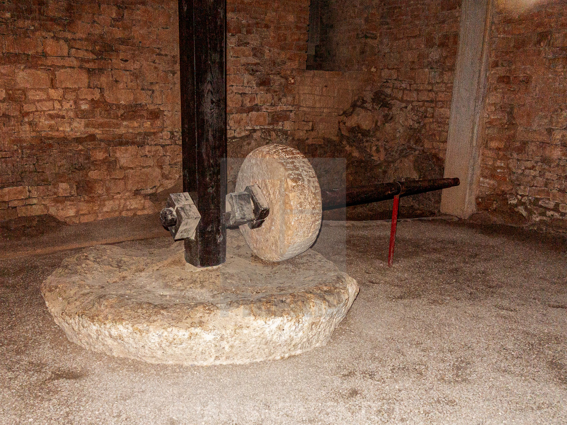"Olive press" by IAN SHEARSMITH - $4.60 "Olive press" stock image