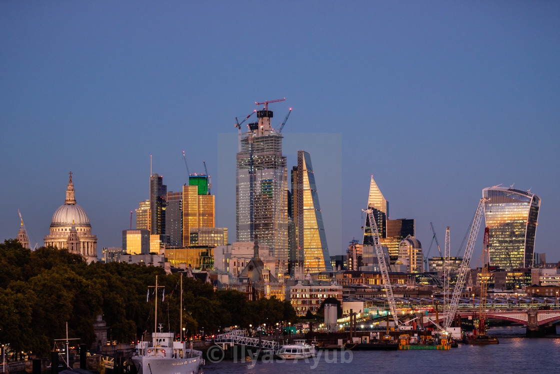 "London skyline 2" stock image