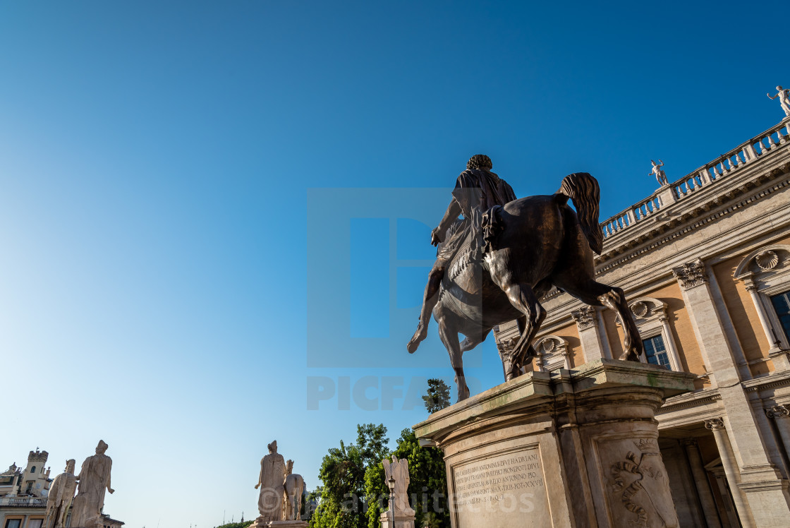 "Equestrian statue of Vittorio Emanuele in Rome a sunny summer da" stock image