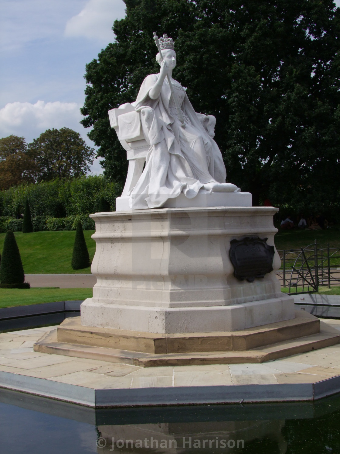 "Statue of Queen Victoria, Kensington Palace" by Jonathan Harrison - $12.57 "Statue of Queen Victoria, Kensington Palace" stock image