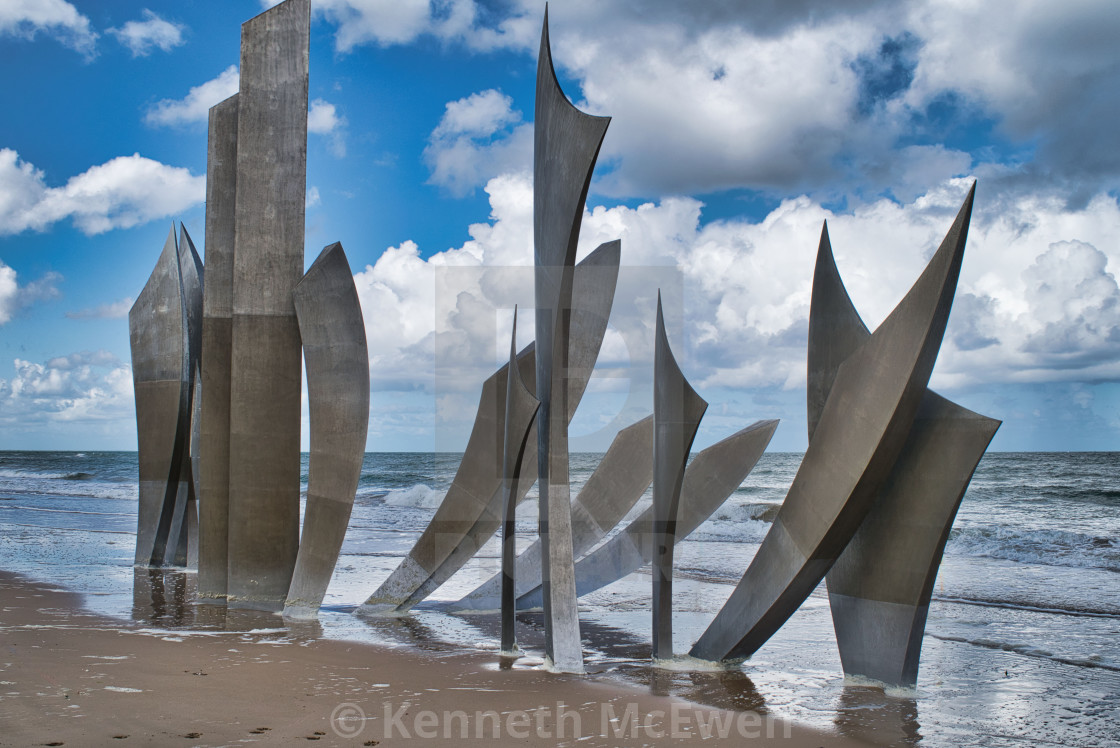 Les Braves On Omaha Beach