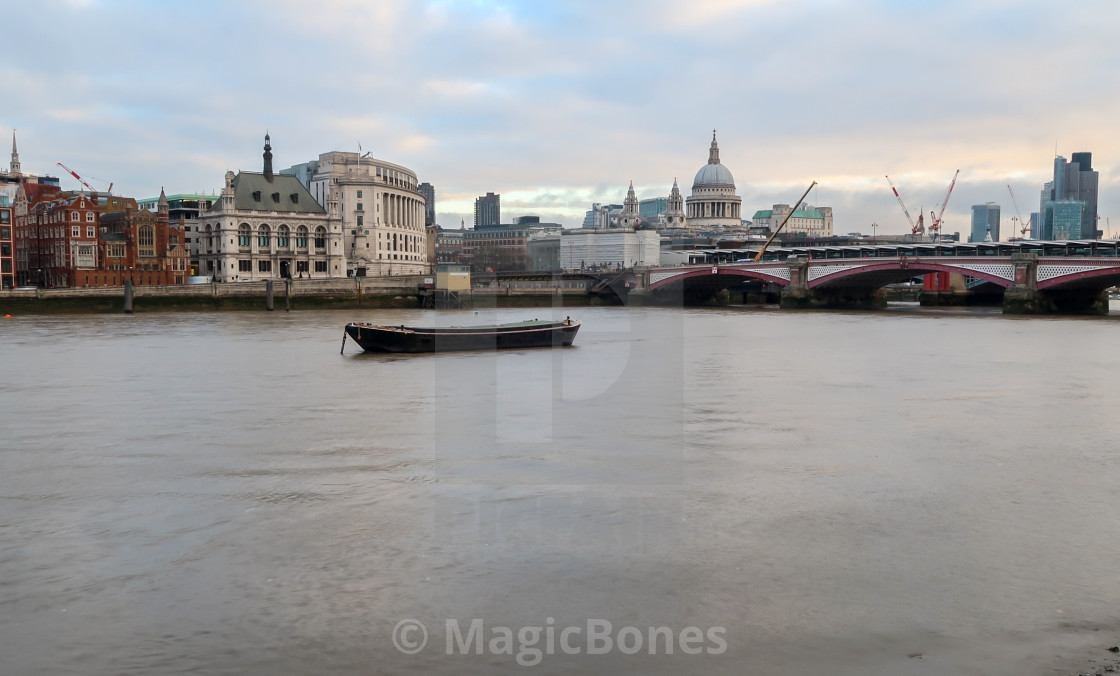 "River Thames and Blackfriars Bridge" stock image