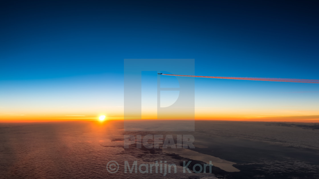 "Boeing 787 contrail" stock image