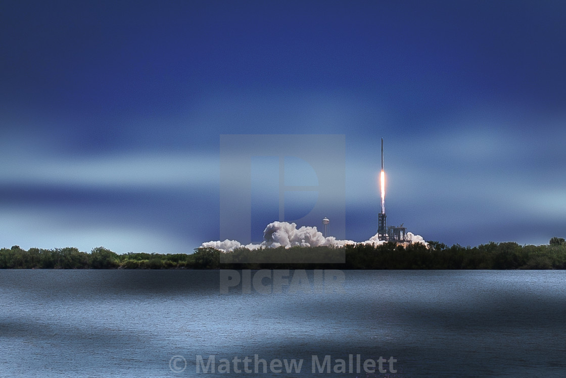 "Falcon 9 Lift Off" stock image