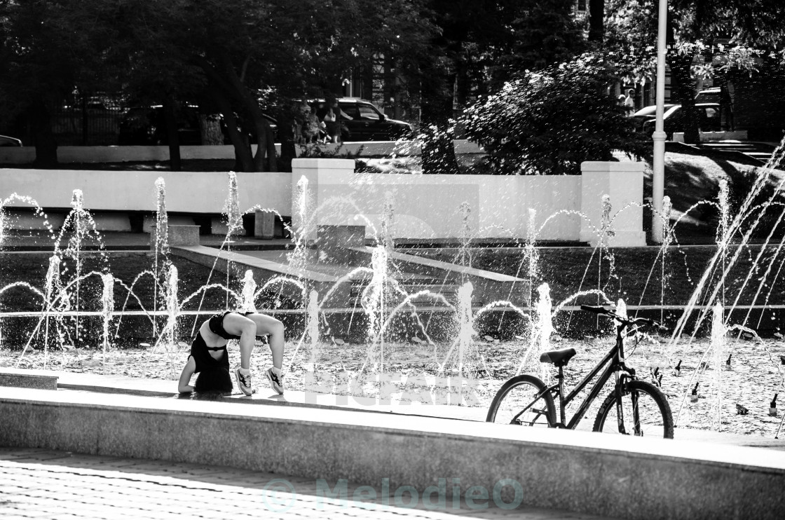 La Jeune Fille Et La Fontaine License Download Or Print For 62 00 Photos Picfair