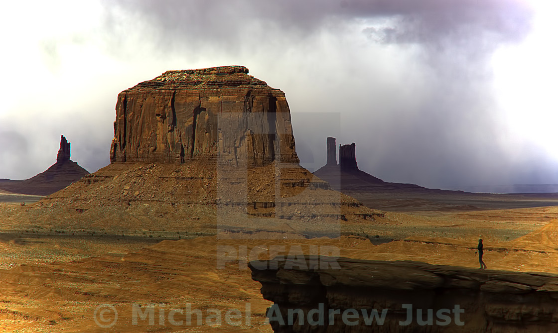 "TOURIST AT MONUMENT VALLEY" stock image