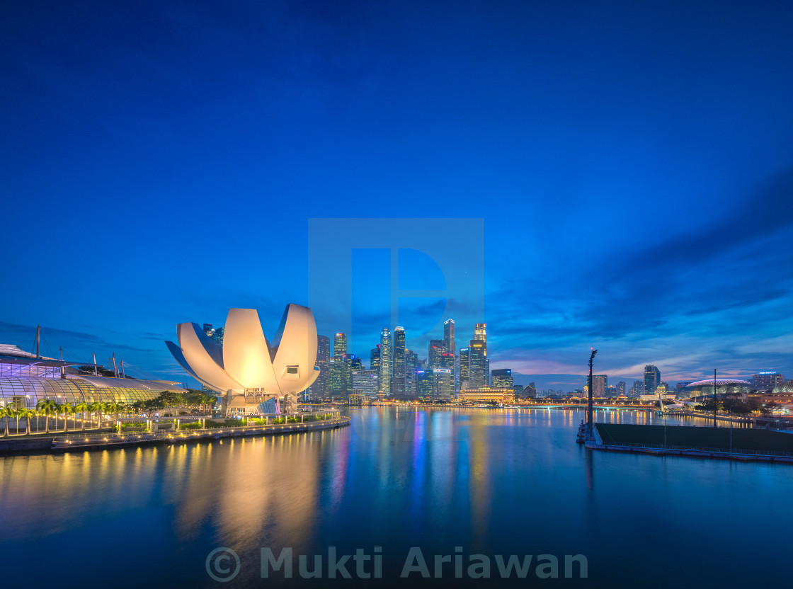 "Singapore: Embrace the Sunset" stock image