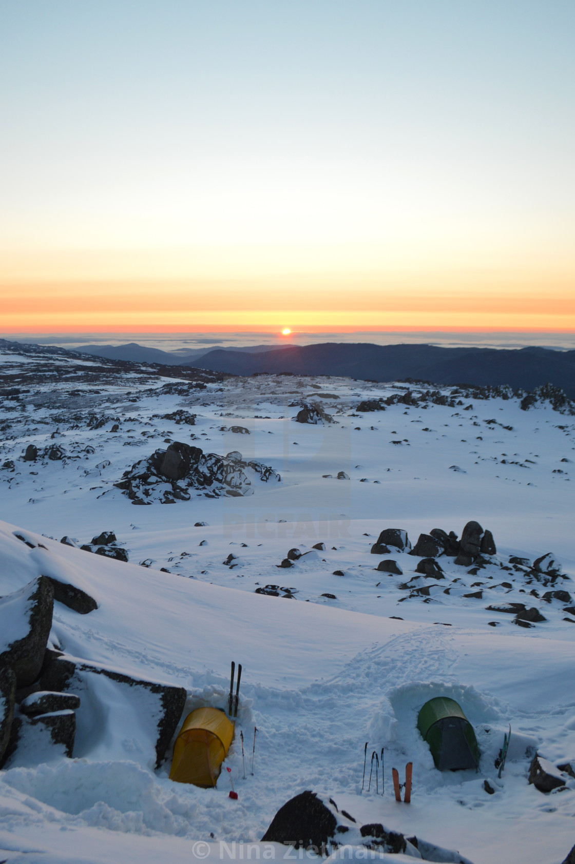 Sunrise Over The Snowy Mountains Australia License Download Or Print For 6 20 Photos Picfair The snowy mountains, known informally as the snowies, is an ibra subregion and the highest mountain range on the continent of mainland australia. https www picfair com pics 04946930 sunrise over the snowy mountains australia