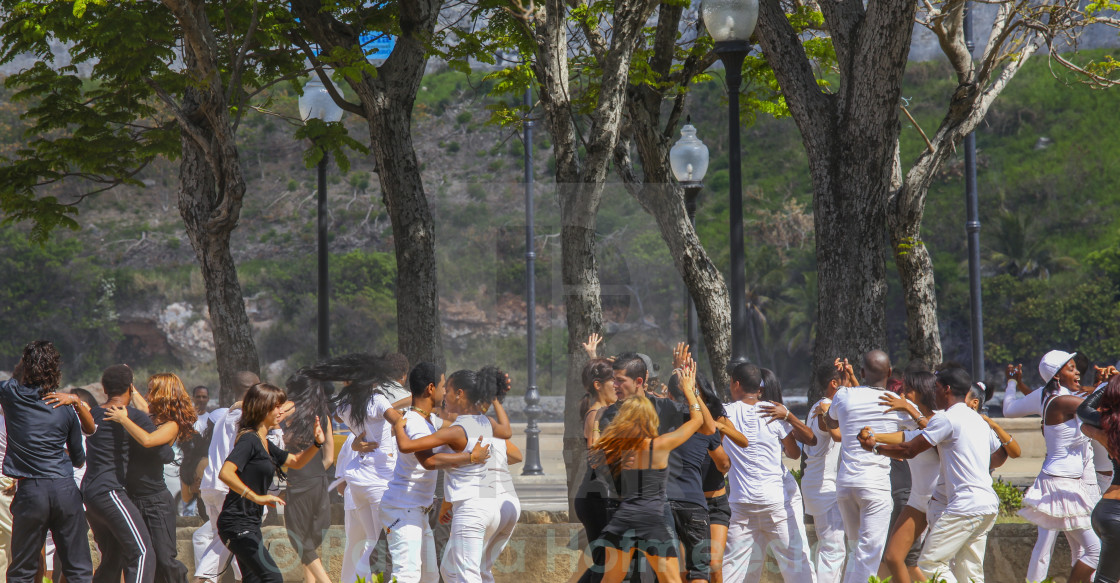 "Dancing in Havana" by Patricia Hofmeester - £12.40 "Dancing in Havana" stock image