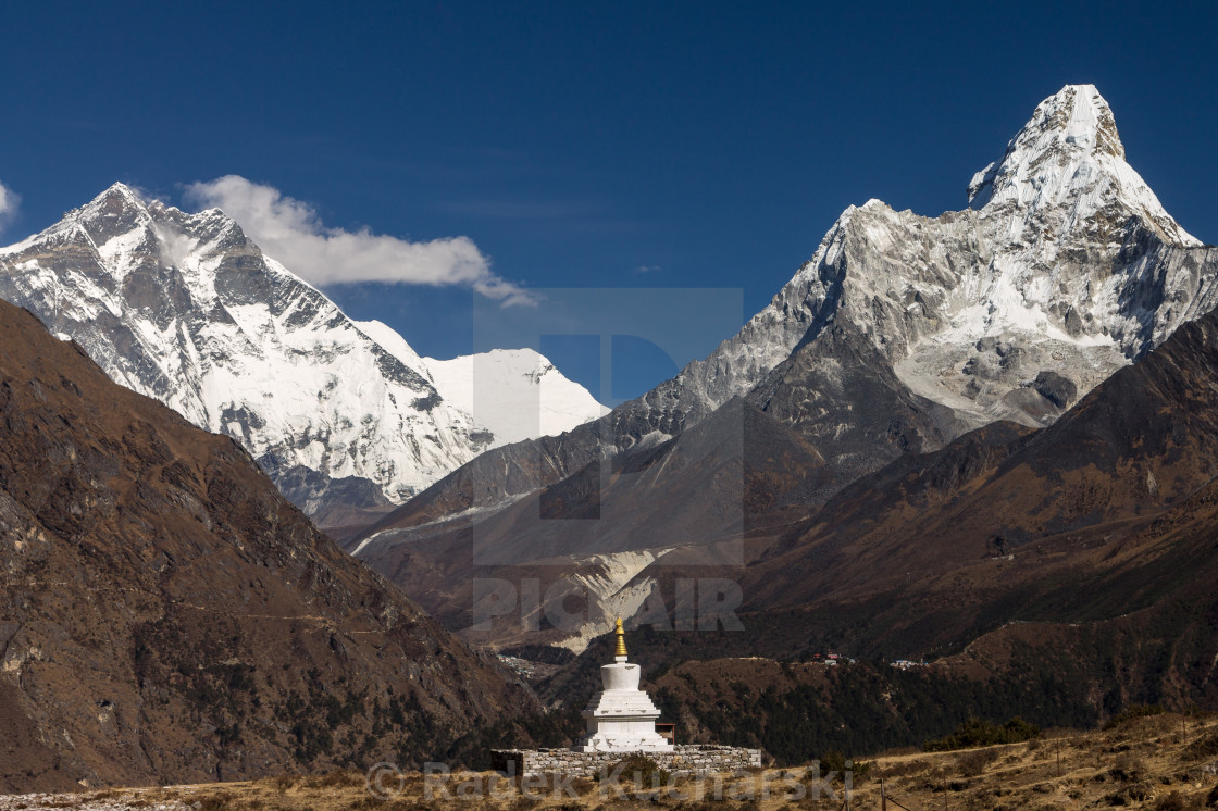 "Chorten (stupa) dedicated to Sir Edmund Hillary near to Khumjung" stock image