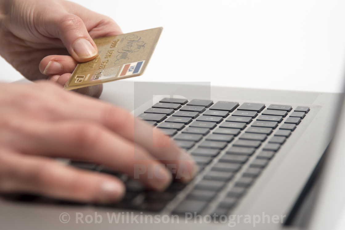 paying online with a credit card - License, download or print for £24.80 | Photos | Picfair