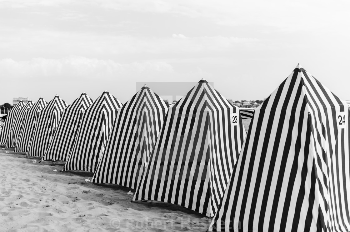 Beach Tents At Royan France License Download Or Print For 12 40 Photos Picfair