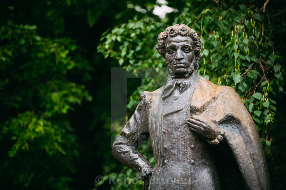 Monument Great Poet Alexander Pushkin In Moscow Russia License Download Or Print For 6 20 Photos Picfair