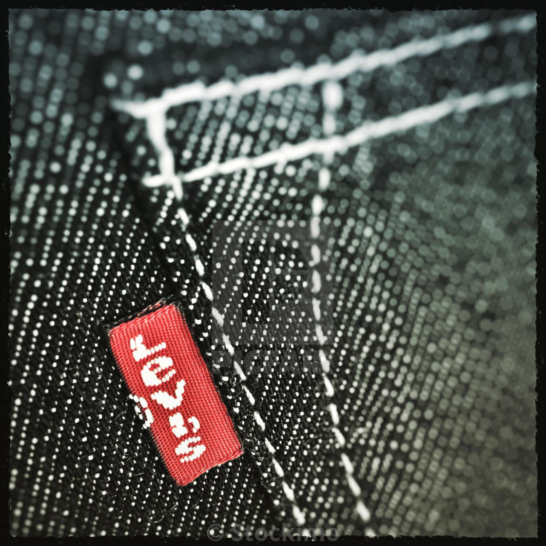 levi's red tag