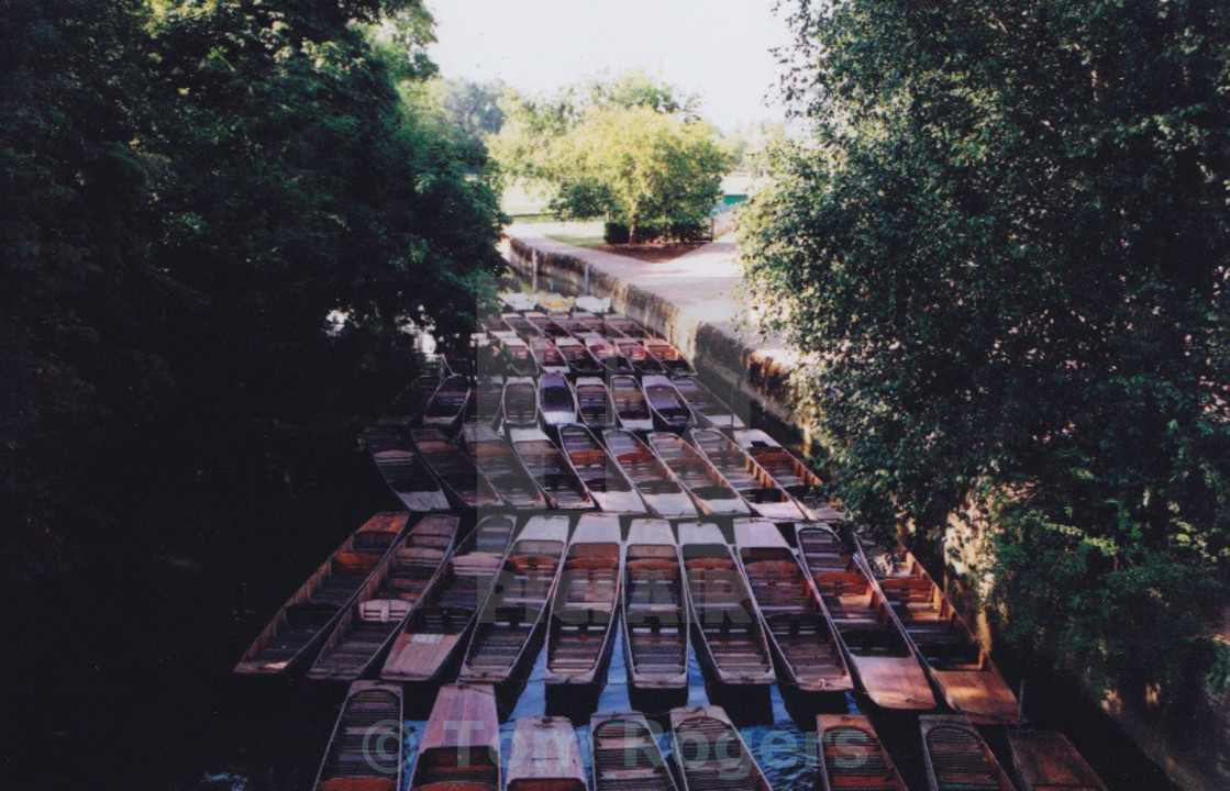Oxford Punts Magdalen Bridge Oxford License Download Or Print