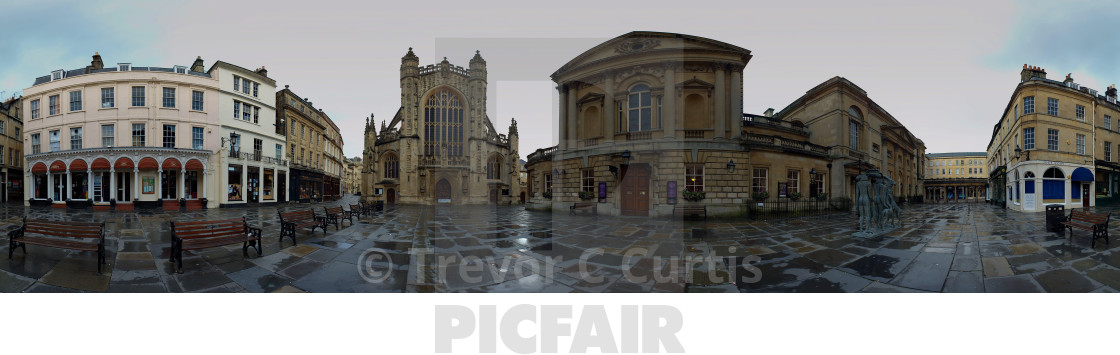 Panorama Of Bath Abbey And Historic Roman Pump Room City