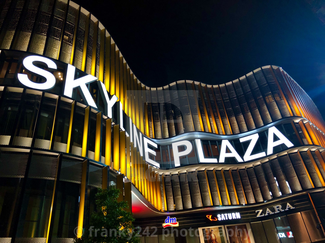 Skyline Plaza Shopping Center In Frankfurt Am Main License