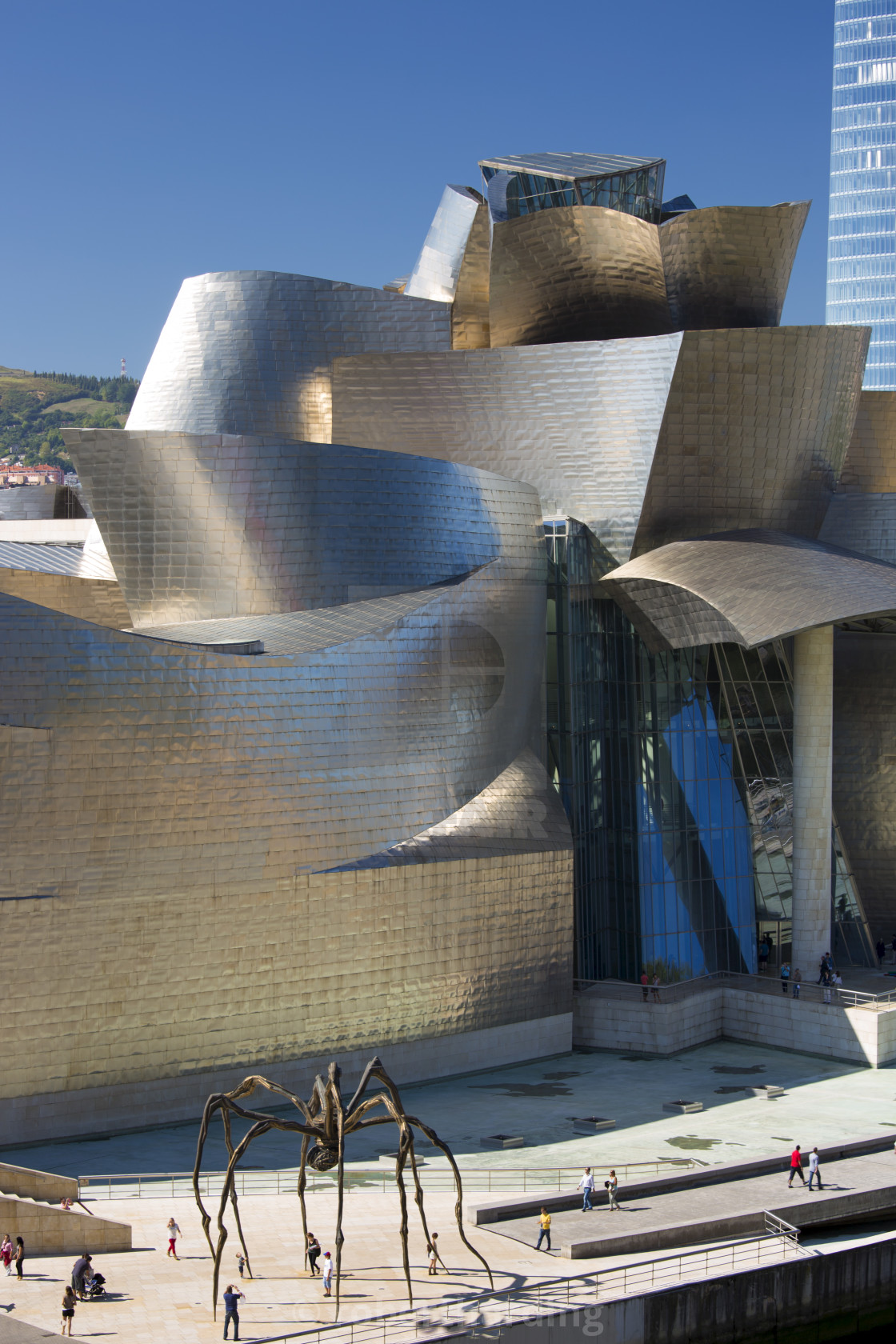 Architecture by Frank Gehry Editorial Stock Photo - Image of center, city:  168793698