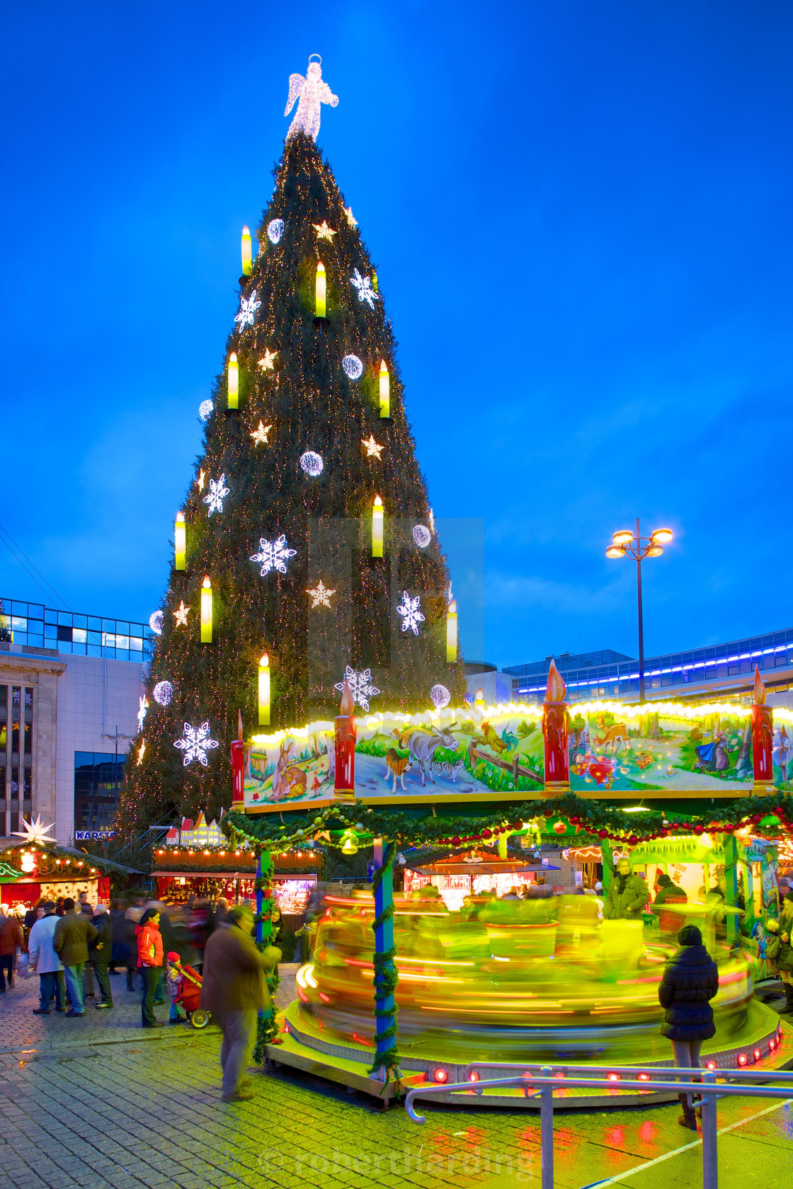 christmas market and the biggest christmas tree in the world hansaplatz - Biggest Christmas Tree In The World christmas market and the biggest christmas tree in the world hansaplatz - Biggest Christmas Tree In The World