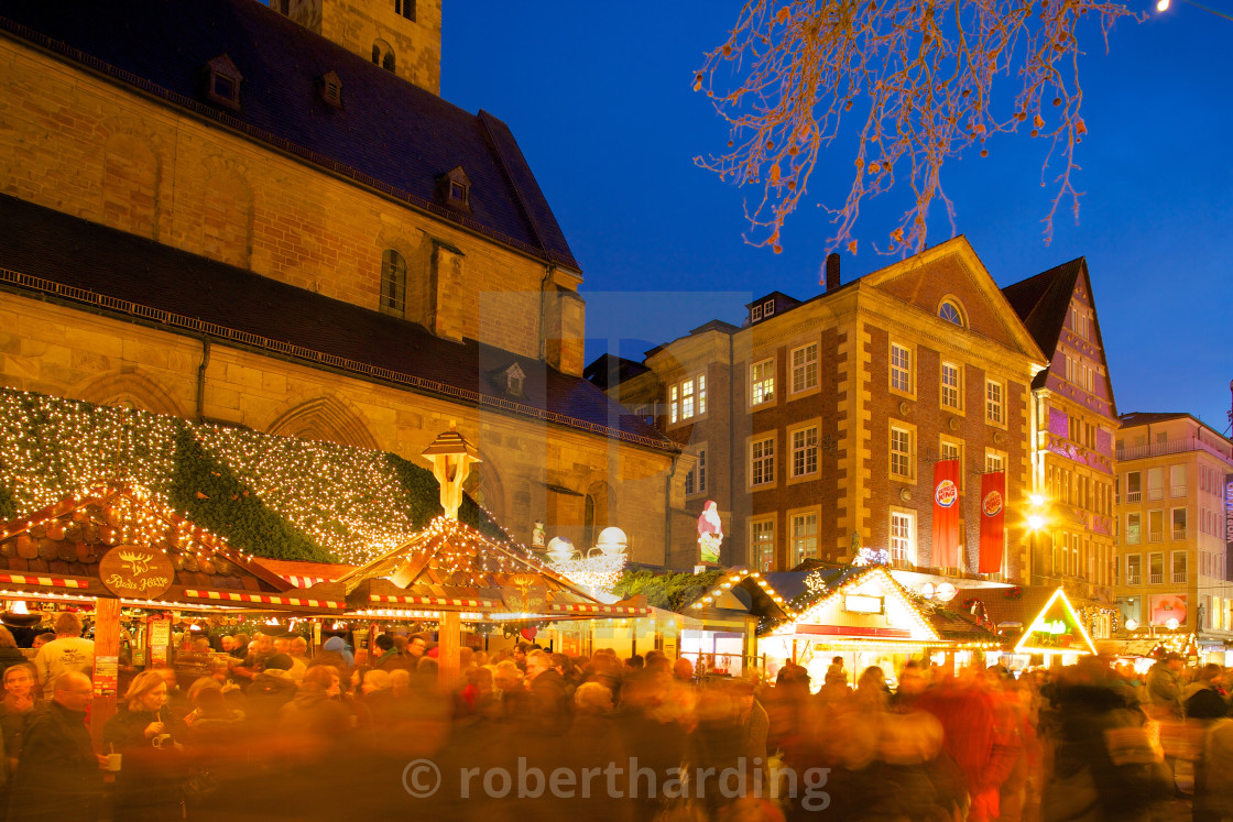Willy Brandt Platz And Christmas Market Dortmund North Rhine Westphalia License Download Or Print For 79 84 Photos Picfair