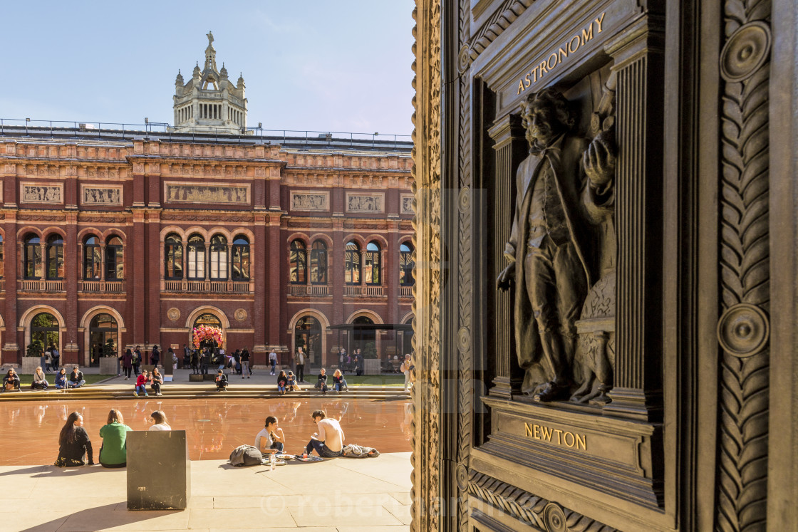 Inside Victoria & Albert Museum, Kensington, London Stock Photo