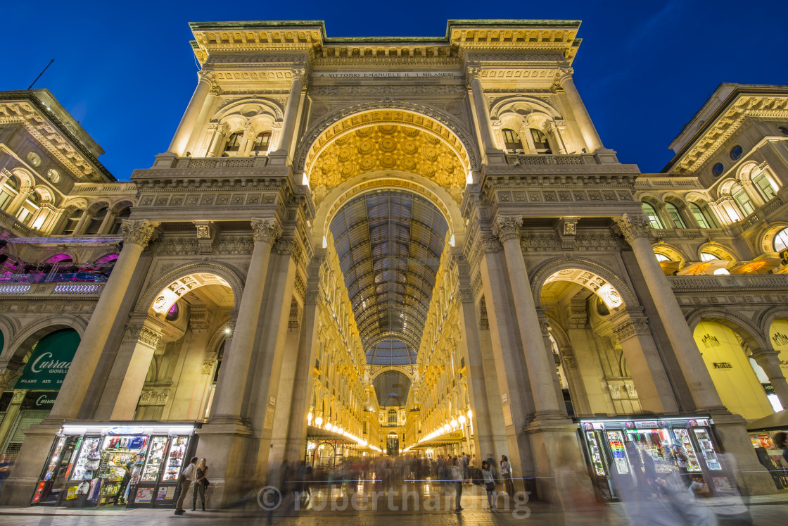 Free Stock Photo of Outside View of Galleria Vittorio Emanuele II