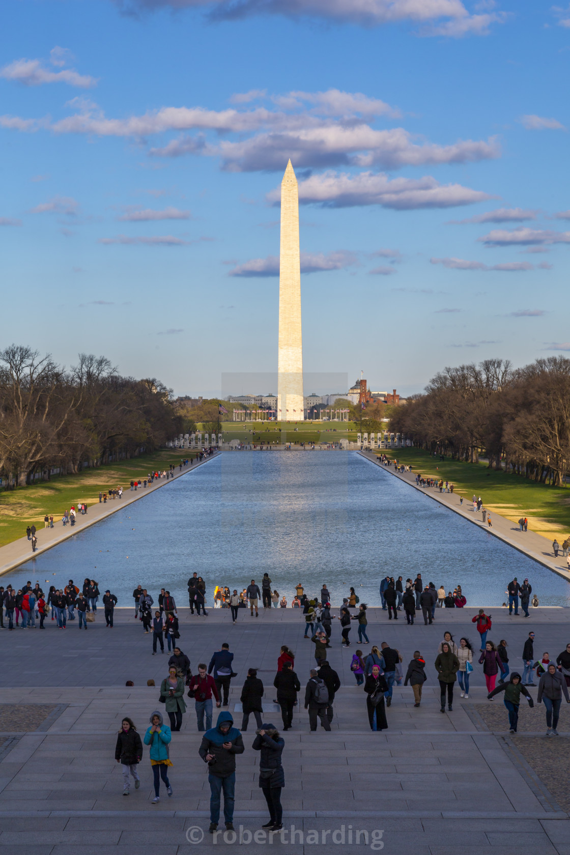 View Of Lincoln Memorial Reflecting Pool And Washington Monument Washington License Download Or Print For 79 84 Photos Picfair