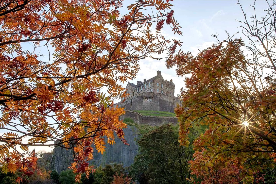 "Edinburgh castle Autumn colours" stock image