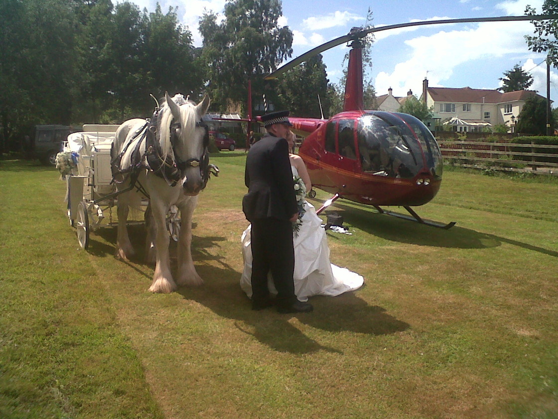 "Horse and Carriage, Helicopter, Wedding, Stoney Stanton 2010" by Ann Tomlin Photography - £10.00 "Horse and Carriage, Helicopter, Wedding, Stoney Stanton 2010" stock image