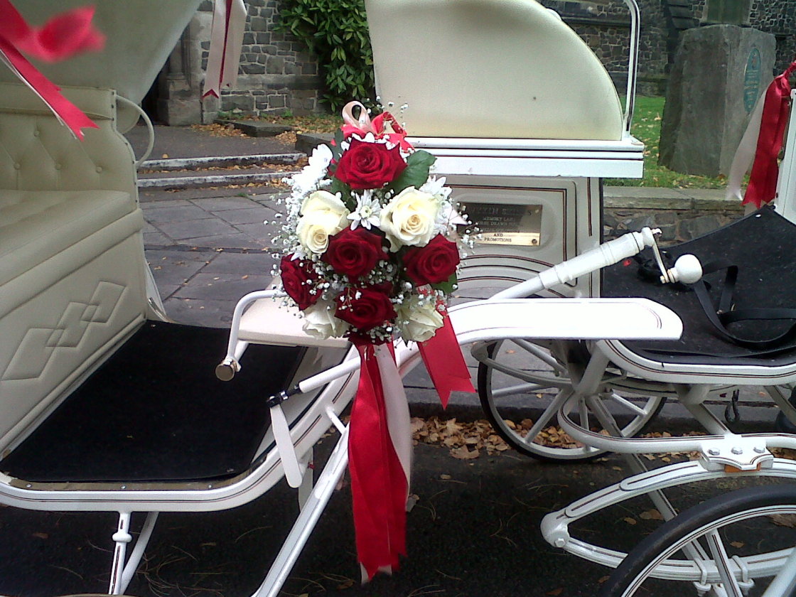 "Wedding Flowers Summer 2010" by Ann Tomlin Photography - £10.00 "Wedding Flowers Summer 2010" stock image