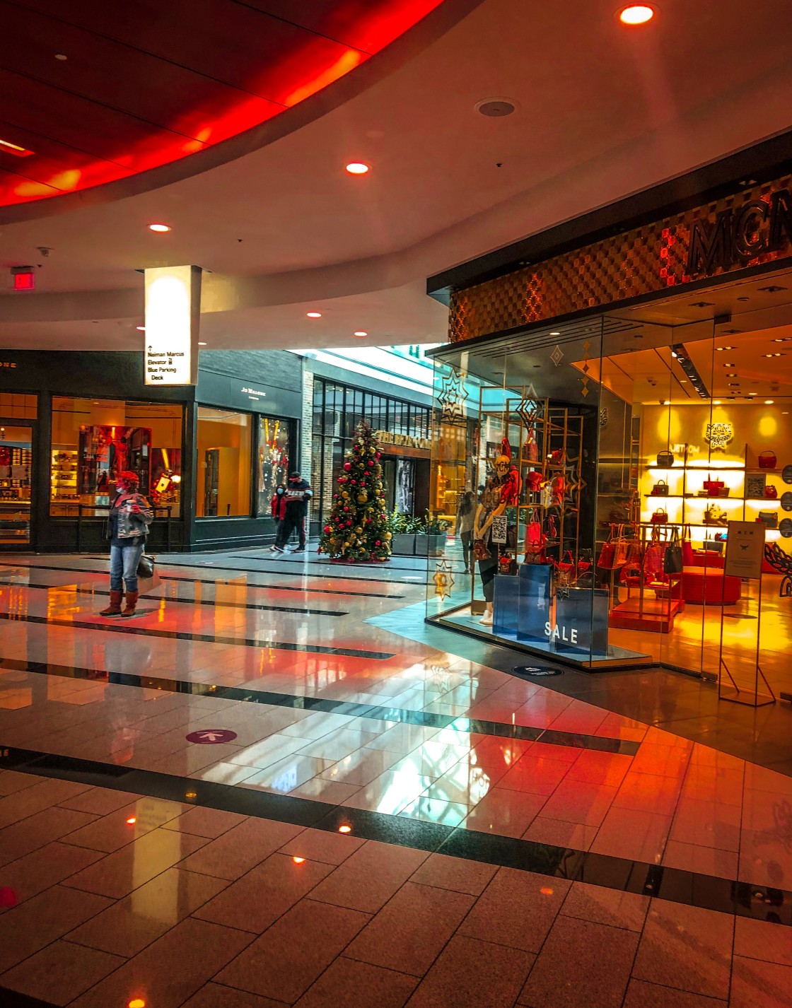 "Long Island Mall" stock image