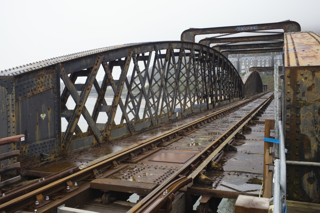 "The middle section of the railway bridge" stock image