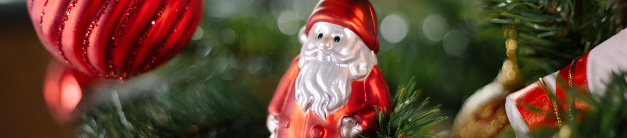 Christ-child, Father Christmas or Old Man Frost? 