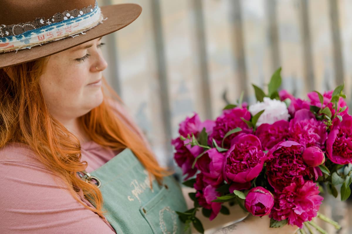 Summer flowers and their symbolism  