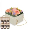 Media 1 - Blumenbox «Barcelona» (15 cm) mit Honig Geschenk-Set von Bee-Family